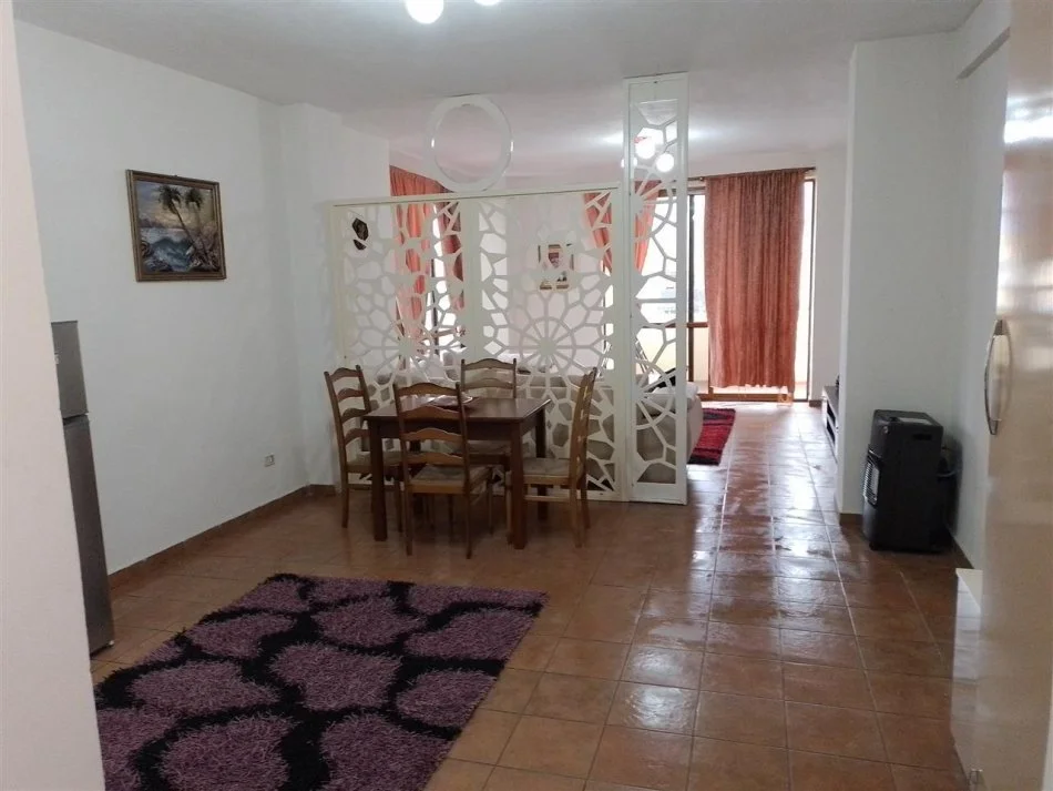 Durres,JEPET ME QERA apartament 1+1 Kati 7, 100 m² (PLAZH DURRES SHKOLLA BAJRAM CURRI)