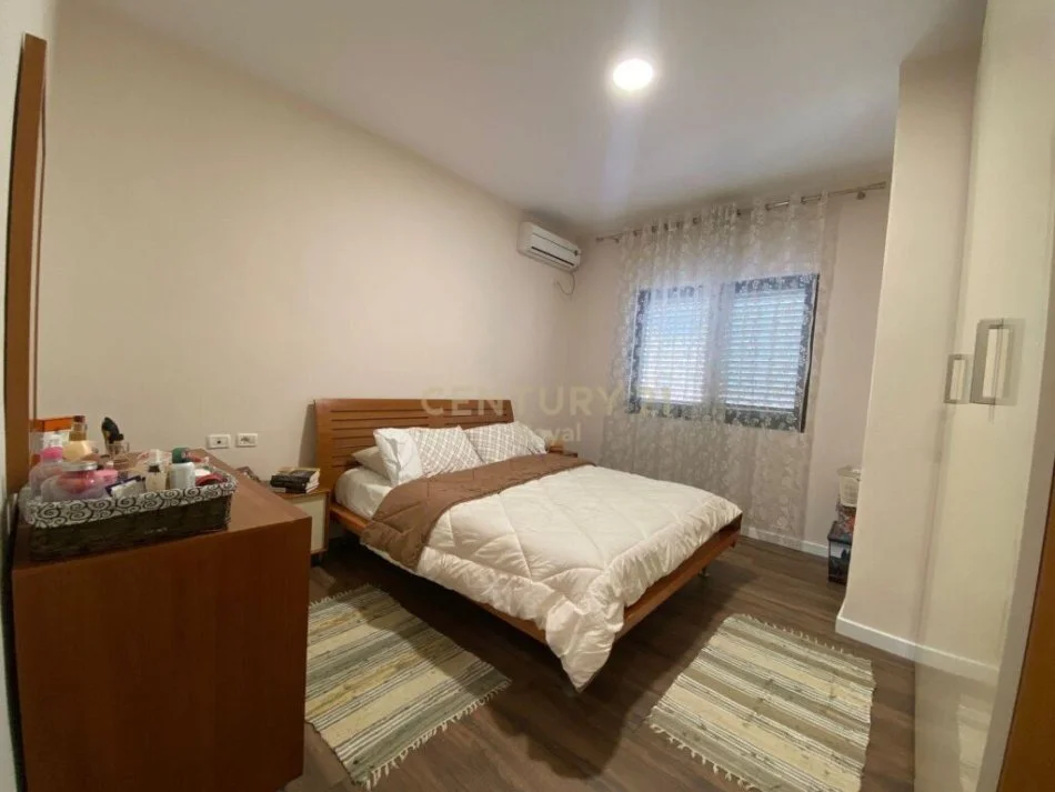 Tirane, shes apartament 2+1+Ballkon, Kati 4, 115 m² 138,000 € (astir)