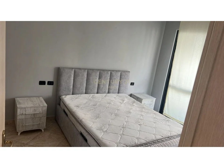 Tirane, jepet me qera apartament 2+1+Ballkon Kati 6, 80 m² 400 € (Astir)