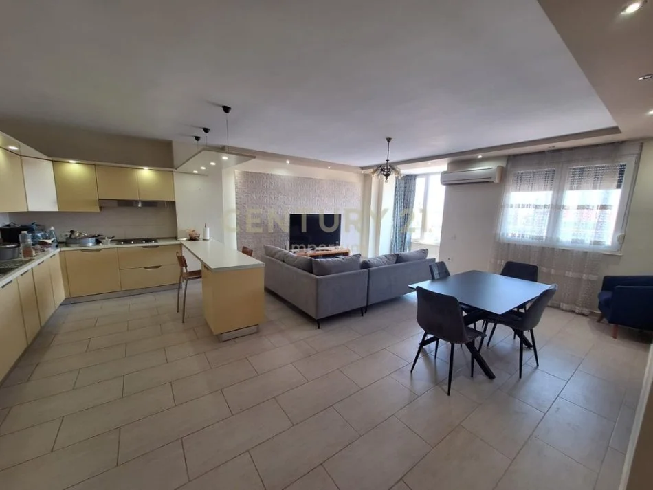 Tirane, shes apartament 2+1 Kati 8, 130 m² 150.000 € (MISTO MAME)