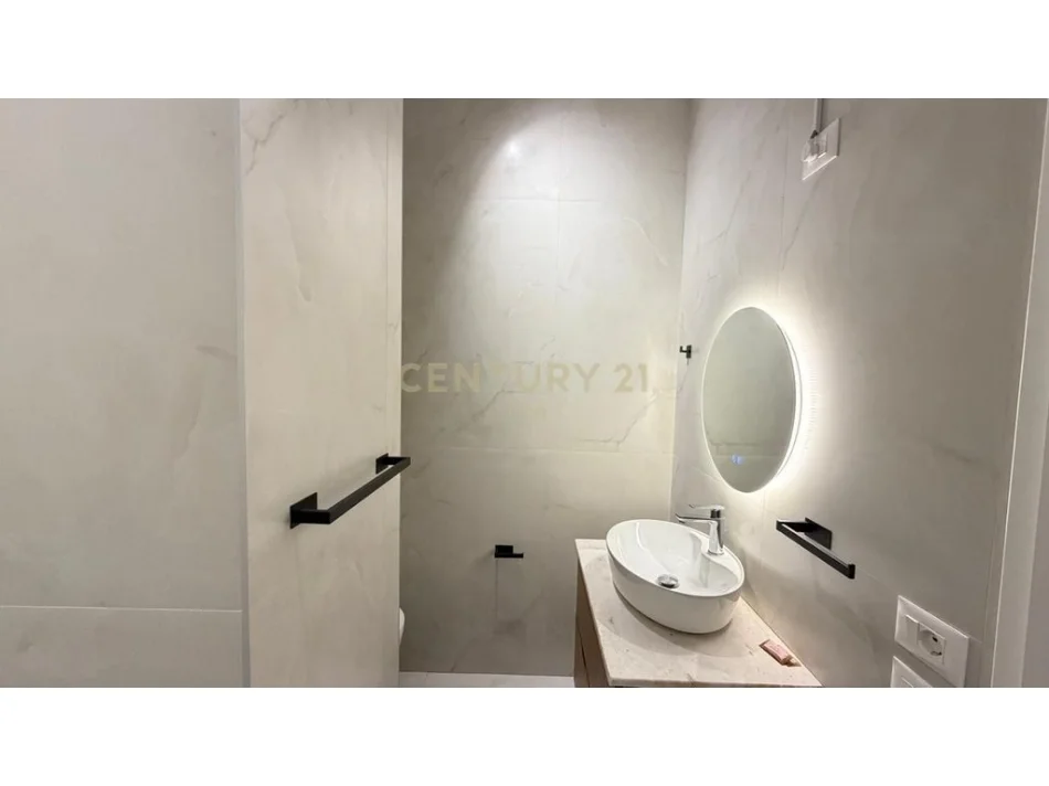 Tirane, shes apartament 1+1 Kati 7, 60 m² 140.000 € (kompleksi kadiu)