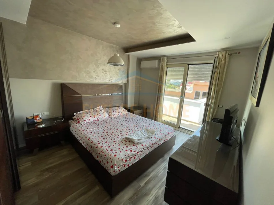 Tirane, shes apartament+verande | Penthouse 3+1+Ballkon Kati 7, 310.000 € (kopshti botanik)