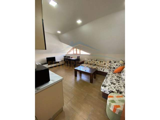 Tirane, jepet me qera apartament Kati 3, 78 m² 350 Euro (Sauk)