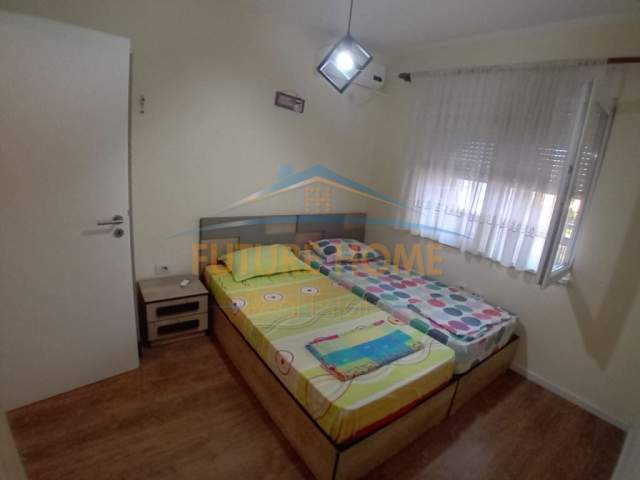 Tirane, jepet me qera apartament Kati 3, 92 m² 690 Euro (21 dhjetori)