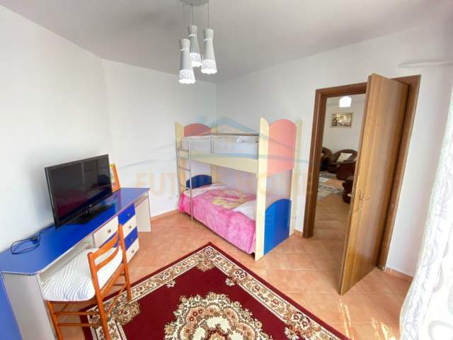 Durres, jepet me qera apartament Kati 0, 110 m² 700 Euro (VOLLGA)