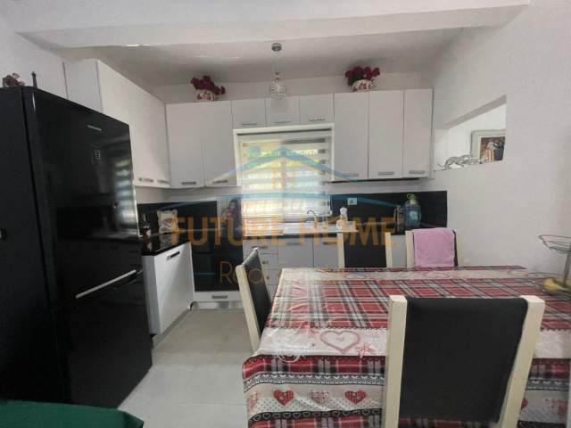 Tirane, jepet me qera apartament Kati 0, 110 m² 600 Euro (komuna e parisit)