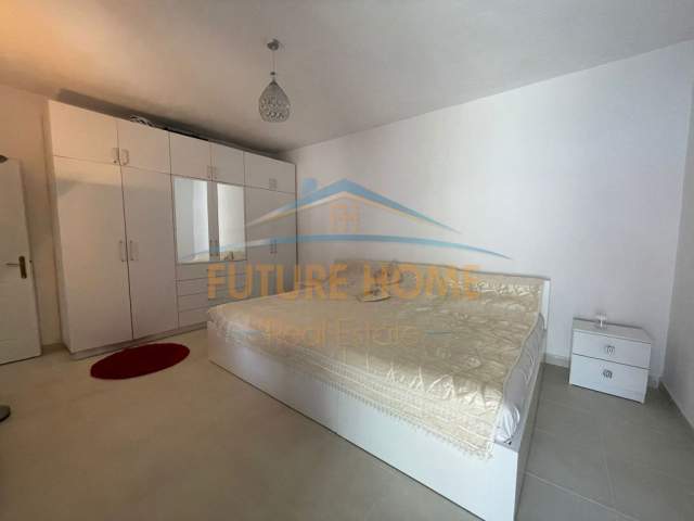 Tirane, jepet me qera apartament Kati 0, 110 m² 600 Euro (komuna e parisit)