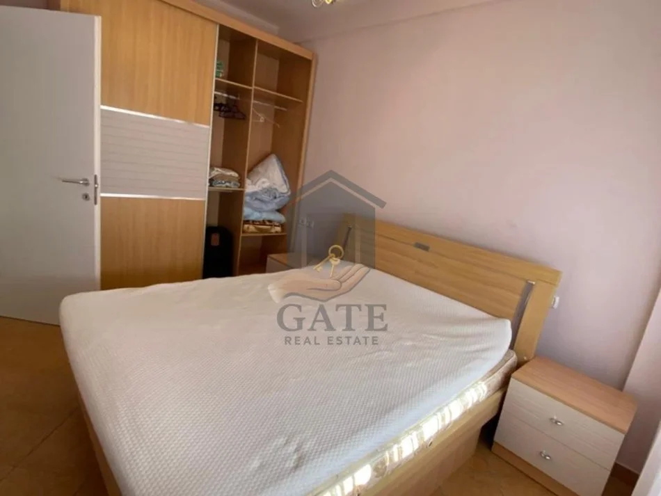 Durres, jepet me qera apartament 1+1 Kati 3, 60 m² 300 € (Golem)