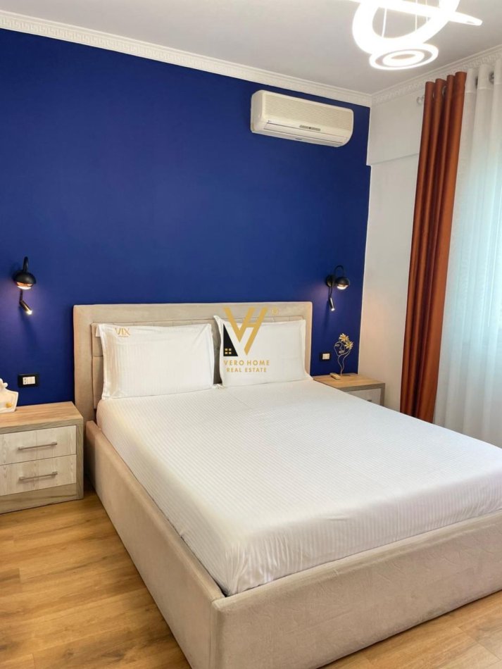 Tirane, jepet me qera apartament 2+1+Ballkon Kati 3, 65 m² 500 € (SELVIA)