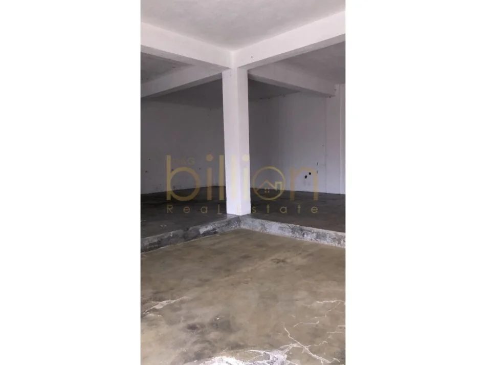 Tirane, jepet me qera magazine Kati 0, 137 m² 500 € (Rruga Tomi Kristo, Tirana, Albania)