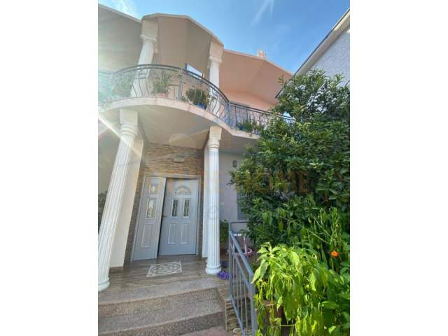 Tirane, jepet me qera apartament Kati 2, 160 m² 800 Euro (Farke)