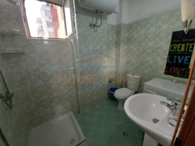 Durres, jepet me qera apartament 1+1 Kati 5, 56 m² 300 Euro