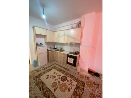 Tirane, shitet apartament 2+1 Kati 1, 99 m² 110000 Euro (UNAZA E RE)