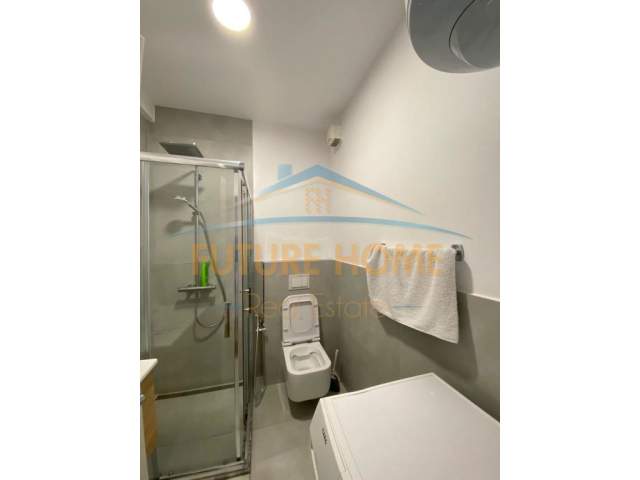 Tirane, jepet me qera apartament Kati 0, 105 m² 900 Euro (Rruga e Kavajes)