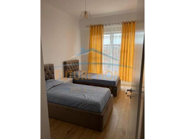 Tirane, jepet me qera apartament Kati 0, 83 m² 550 Euro (Rruga Jordan Misja)