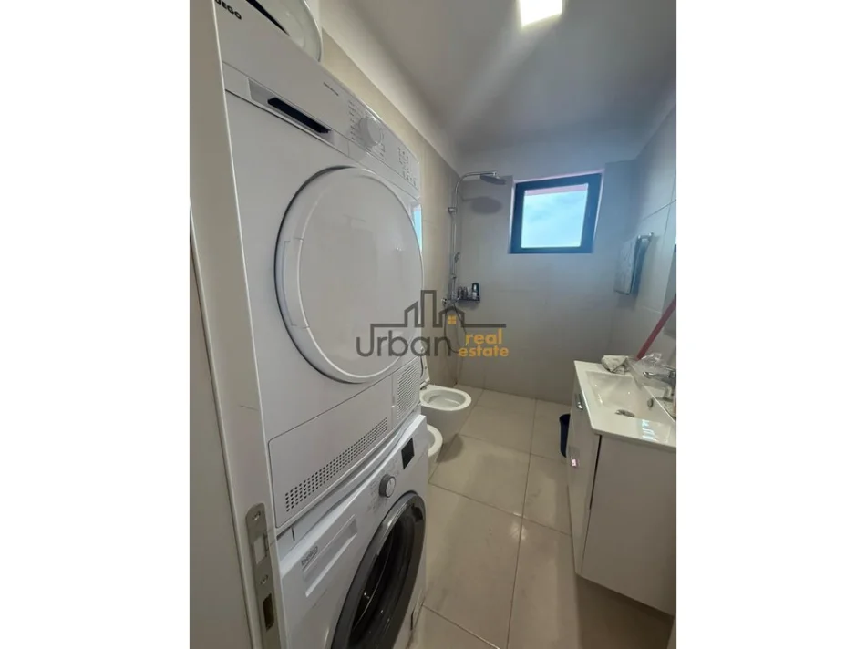 Tirane, shitet apartament 1+1+Aneks+Ballkon Kati 7, 65 m² 150.000 € (Pallati e Eglos)