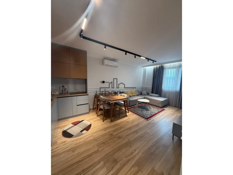 Tirane, shitet apartament 1+1+Aneks+Ballkon Kati 7, 65 m² 150.000 € (Pallati e Eglos)