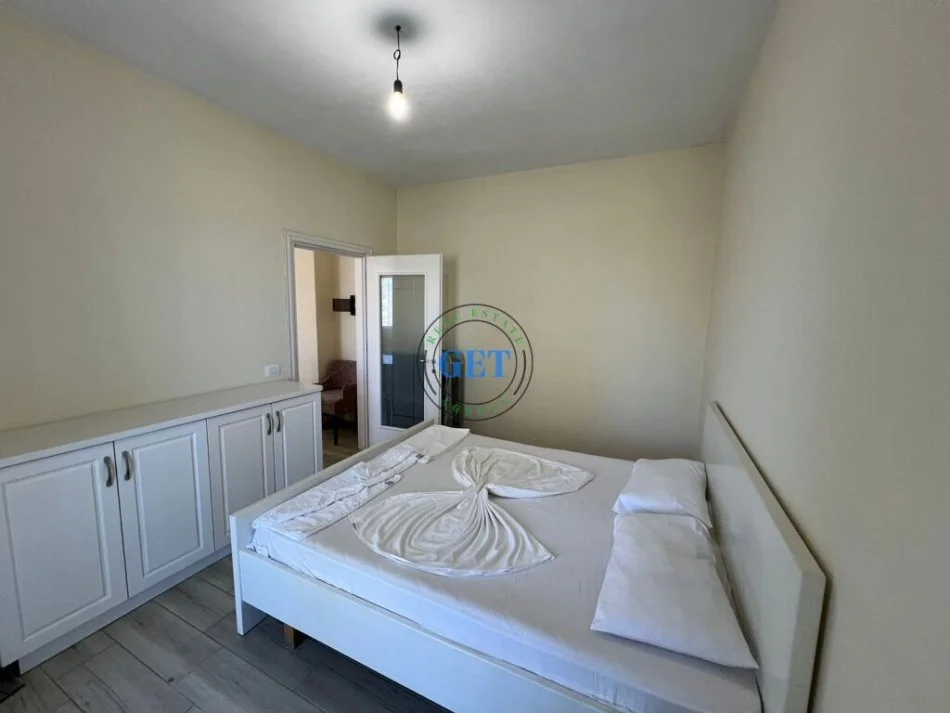 Shitet Apartament 1+1 vija e pare me detin,Plazh,Durres