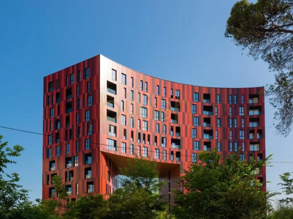 Tirane, shitet apartament 2+1 Kati 7, 147 m² (Rruga Elbasanit, Tirana, Albania)