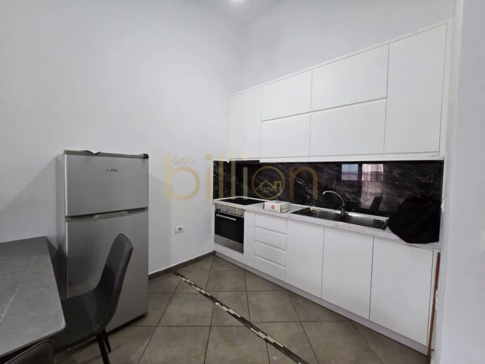 Tirane, jepet me qera apartament 1+1 Kati 6, 65 m² 500 € (Kodra e Diellit, Tirana, Albania)