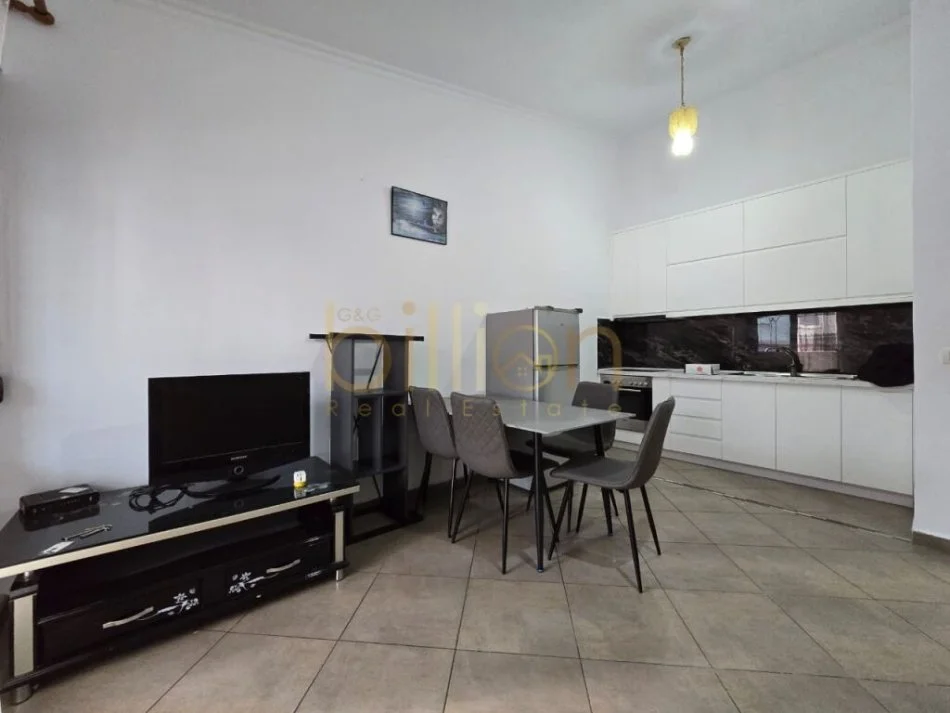 Tirane, shitet apartament 1+1 Kati 6, 65 m² 125.000 € (Rruga Rrapo Hekali,Kodra e Dielllit)