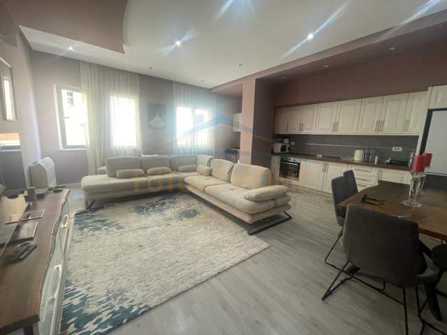 Tirane, shitet apartament Kati 2, 109 m² 115.000 Euro (Unaza e Re)
