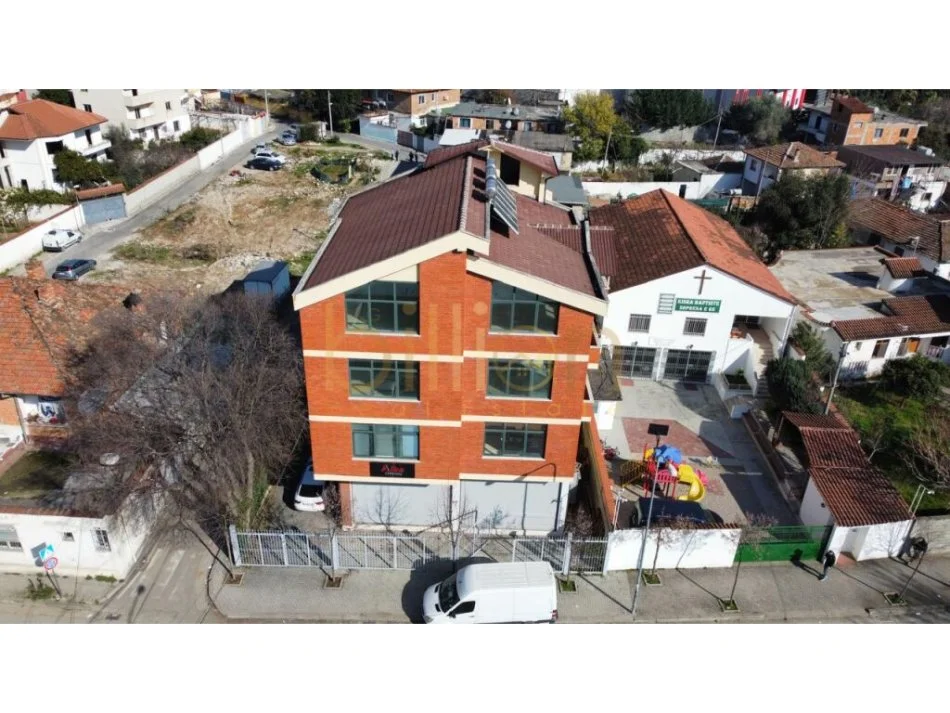 Tirane, shitet Vile 4 Katshe , 729 m² 990.000 € (Kinostudio, Tirana, Albania)