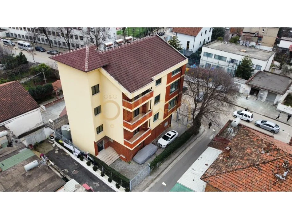 Tirane, shitet Vile 4 Katshe , 729 m² 990.000 € (Kinostudio, Tirana, Albania)
