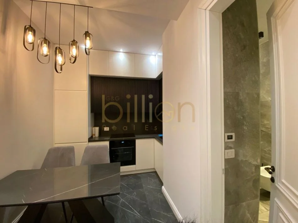 Tirane, jepet me qera apartament 1+1 Kati 5, 70 m² 1.000 € (Kompleksi Deliorgji, Tirana, Albania)