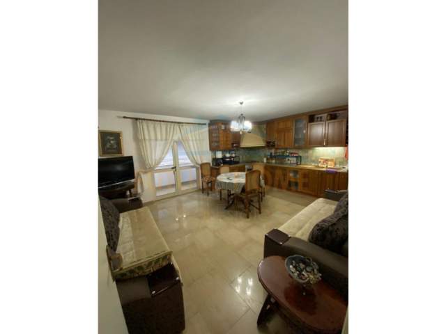 Tirane, jepet me qera apartament Kati 4, 150 m² 800 Euro (Mozaiku)