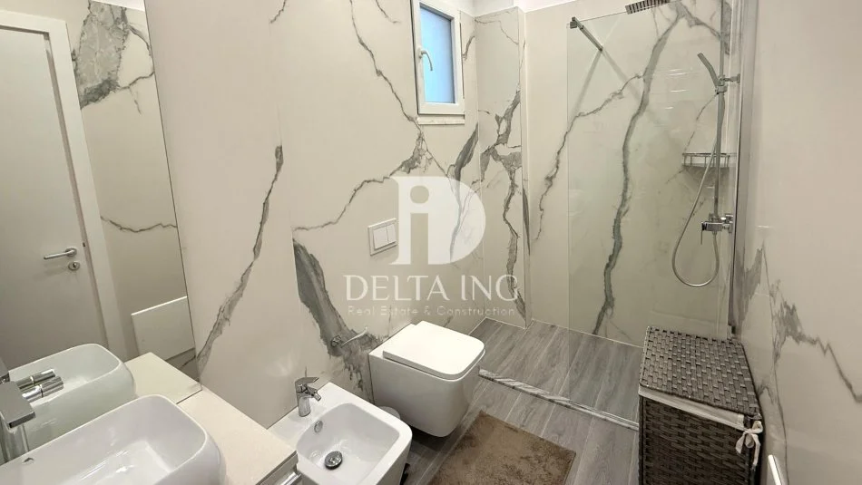 Tirane, jepet me qera 3+1 Kati 8, 131 m² 1.450 € (Don Bosko)