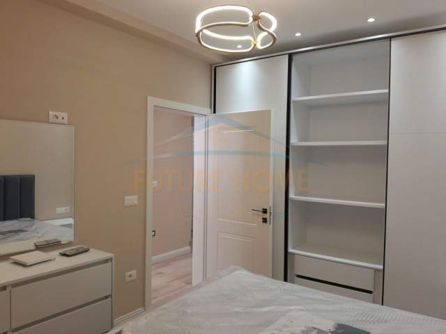 Tirane, jepet me qera apartament 2+1+BLK Kati 6, 68 m² 550 Euro (Rruga Karl Gega)