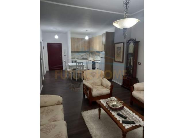 Durres, jepet me qera apartament 2+1 Kati 3, 85 m² 350 Euro (Kazazi, Durres)