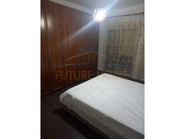Durres, jepet me qera apartament 2+1 Kati 3, 85 m² 350 Euro (Kazazi, Durres)