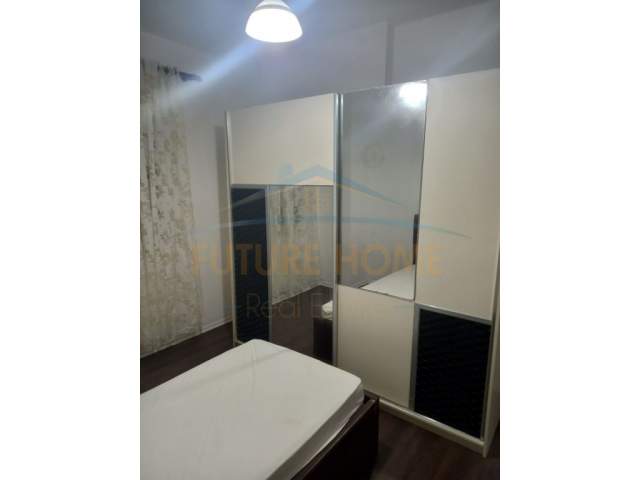 Durres, jepet me qera apartament 2+1 Kati 3, 85 m² 350 Euro (Kazazi, Durres)
