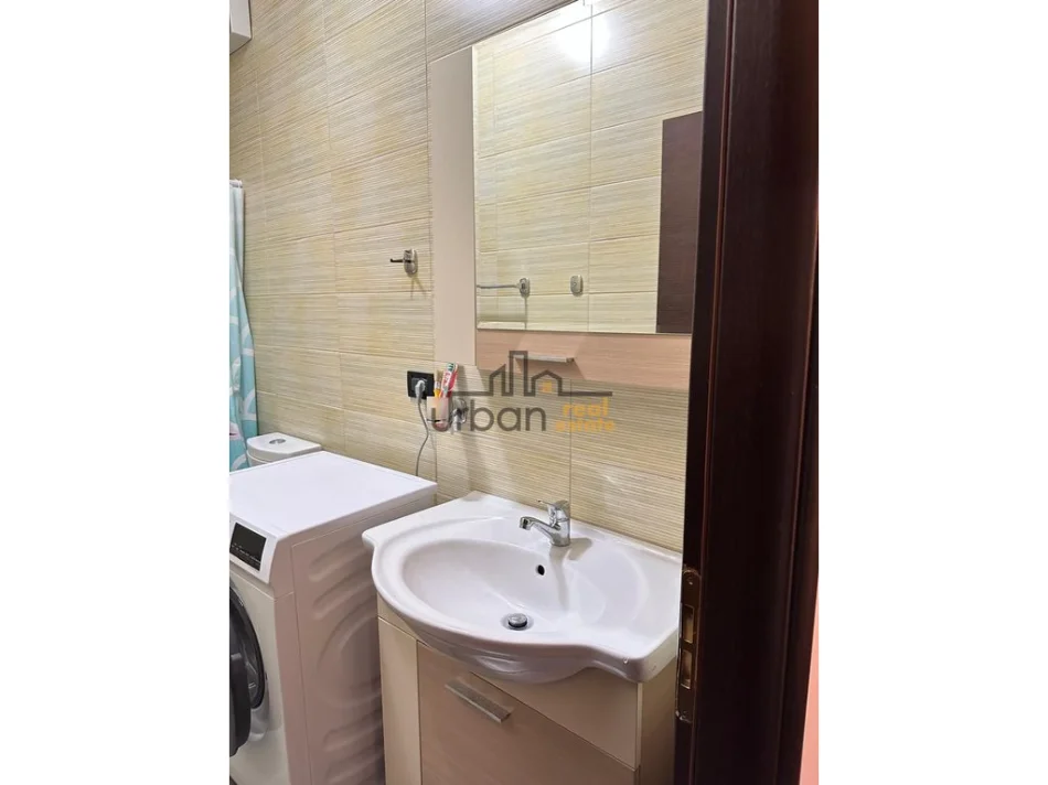 Tirane, jepet me qera apartament 2+1+Aneks+Ballkon Kati 7, 102 m² 901 € (Rruga e Elbasanit)