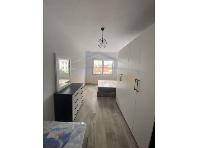 Durres, jepet me qera apartament 1+1 Kati 4, 60 m² 350 Euro (Plazh, Rrota e Kuqe)