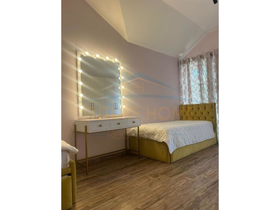 Durres, shitet Vile 2+1, Kati 1, 150 m² 43,000,000 € (QERRET,KAVAJE)