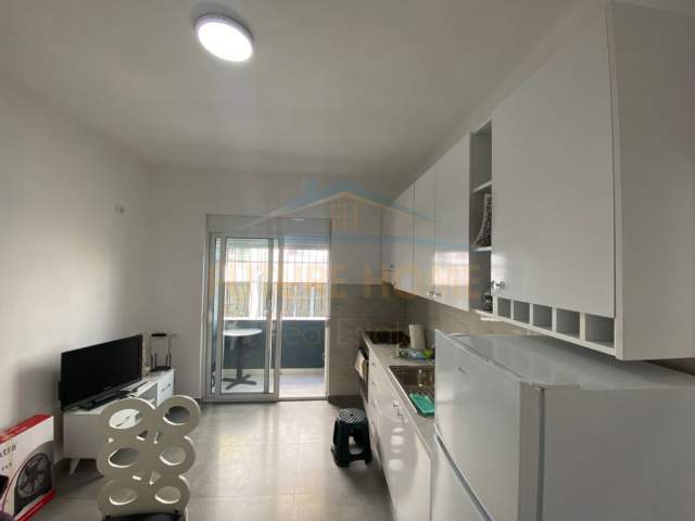 Tirane, jepet me qera apartament 2+1+BLK Kati 2, 69 m² 500 Euro (Rruga e Dibres)