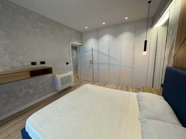 Tirane, jepet me qera apartament 2+1+BLK Kati 1, 95 m² 1.100 Euro (Rruga e Kavajes)