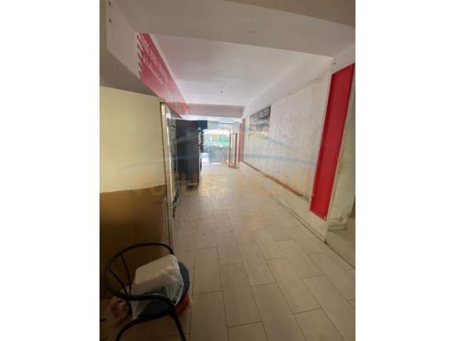 Durres, jepet me qera Ambjent Biznesi, Kati 0, 90 m² 350 Euro (Ish Rajoni, Durres)