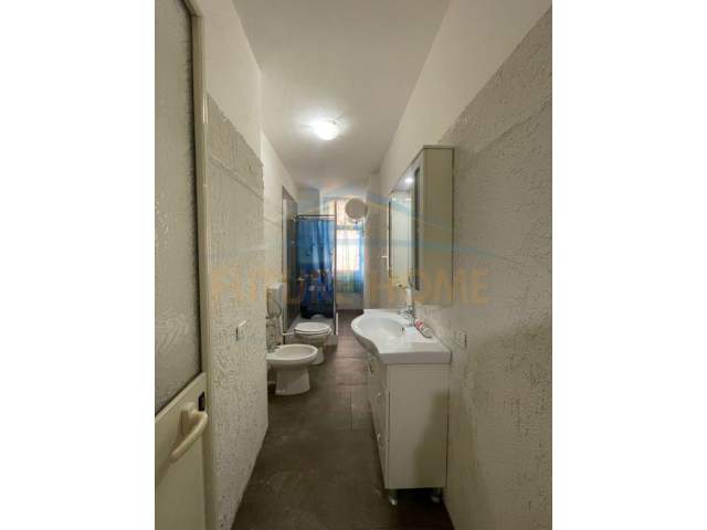 Durres, jepet me qera apartament 1+1 Kati 2, 60 m² 350 Euro (Vollga, Durrës)