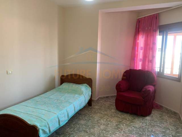 Durres, jepet me qera apartament 2+1 Kati 6, 117 m² 350 Euro (Markata, Durres)