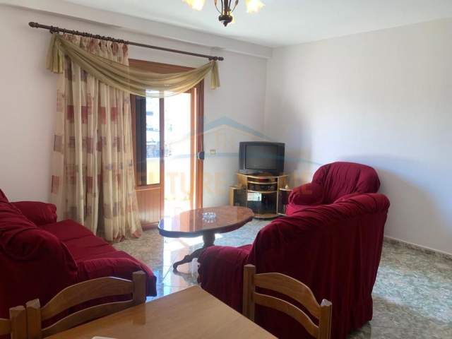 Durres, jepet me qera apartament 2+1 Kati 6, 117 m² 350 Euro (Markata, Durres)