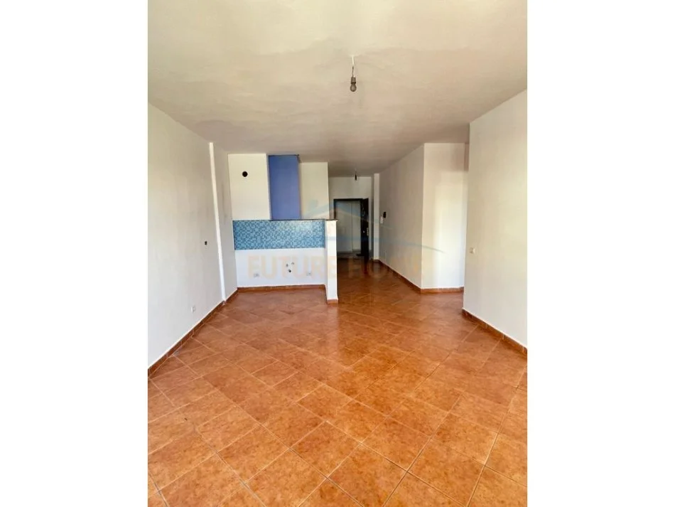 Durres, shitet apartament 2+1+Ballkon Kati 2, 105 m² 94.500 € (plazh)