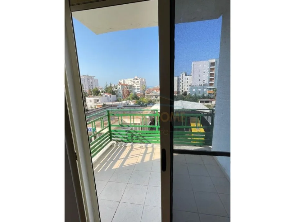 Durres, shitet apartament 2+1+Ballkon Kati 2, 105 m² 94.500 € (plazh)