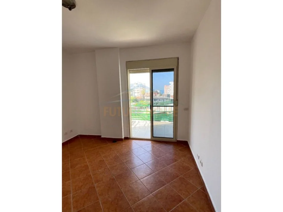 Durres, shitet apartament 2+1+Ballkon Kati 2, 105 m² 94.500 € (plazh)