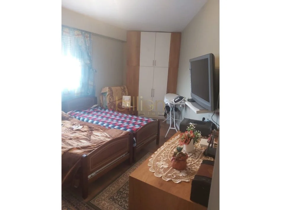 Tirane, jepet me qera apartament 1+1 Kati 4, 67 m² 450 € (Rruga Pano Lula, Tirana, Albania)