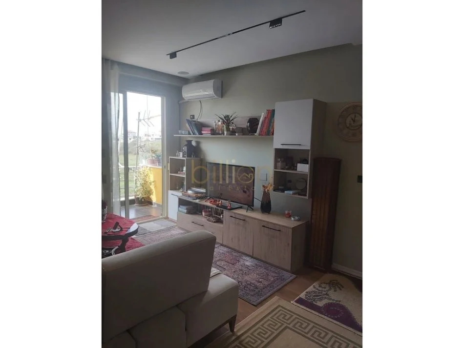 Tirane, jepet me qera apartament 1+1 Kati 4, 67 m² 450 € (Rruga Pano Lula, Tirana, Albania)