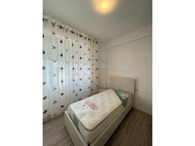 Tirane, jepet me qera apartament 2+1 Kati 2, 71 m² 600 Euro (Liqeni i Thate)